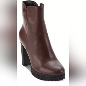 DKNYWomen's Burgundy Tessi Lug Sole Platform Booties Size 6.5